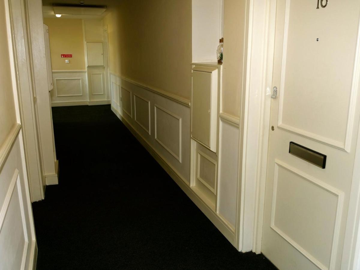 Ultra Deluxe Versace Apartment Near Sheffield Full Sky Tv Rotherham Buitenkant foto