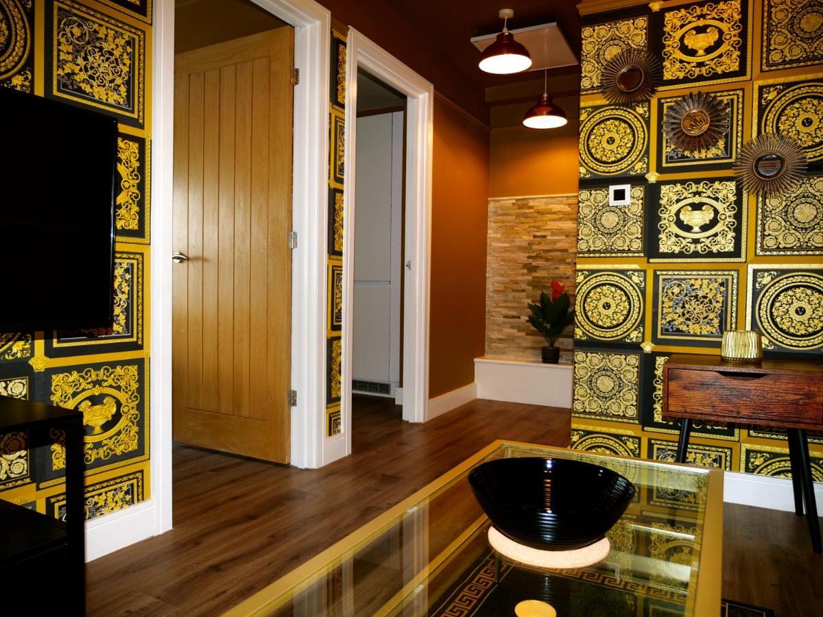 Ultra Deluxe Versace Apartment Near Sheffield Full Sky Tv Rotherham Buitenkant foto